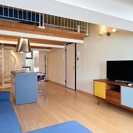 Sky - Affitti Brevi Italia Lecco